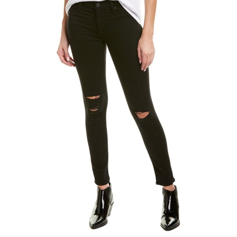 NWOT HUDSON- Mid-Rise Natalie Distressed Ankle Jean
